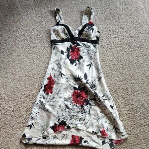Chic Floral Print Dress with Red and Black Details